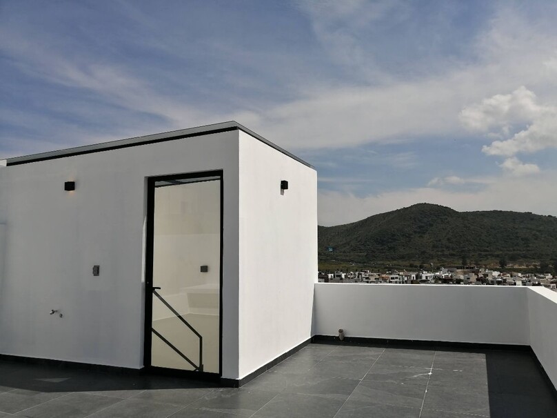 CASA A ESTRENAR EN SENDEROS DE MONTEVERDE