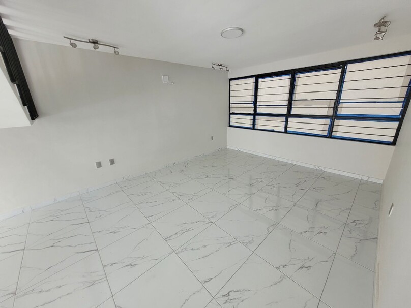 CASA EN VENTA EN COL. VALLARTA LA PATRIA A 1 MIN. DE AV. LÁZARO CÁRDENAS