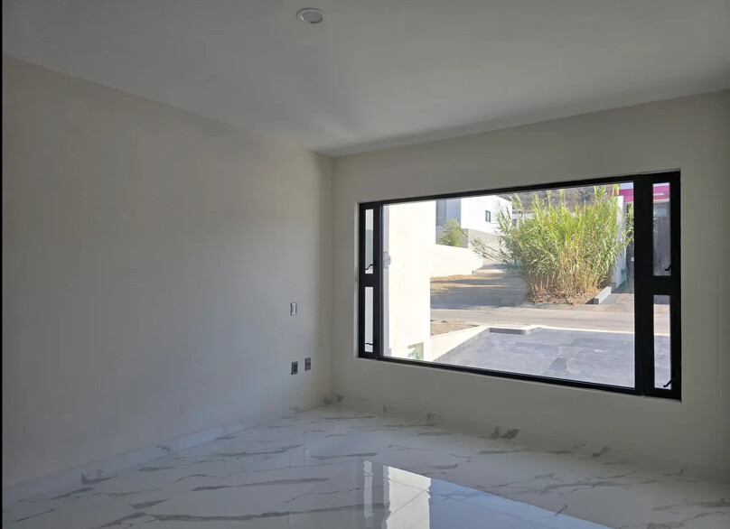 Se vende casa en Los Robles