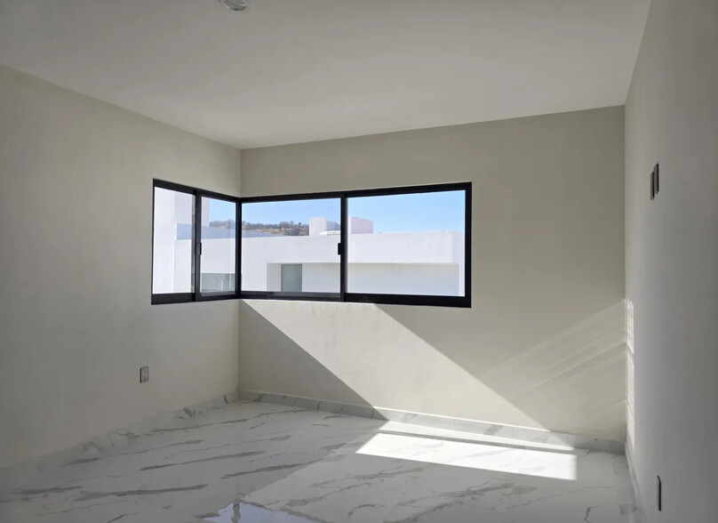 Se vende casa en Los Robles