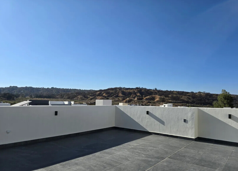Se vende casa en Los Robles