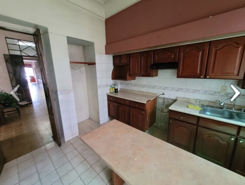 Se vende casa en la Moderna