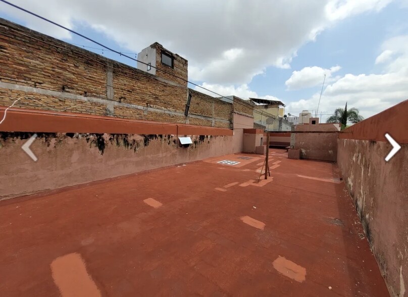 Se vende casa en la Moderna