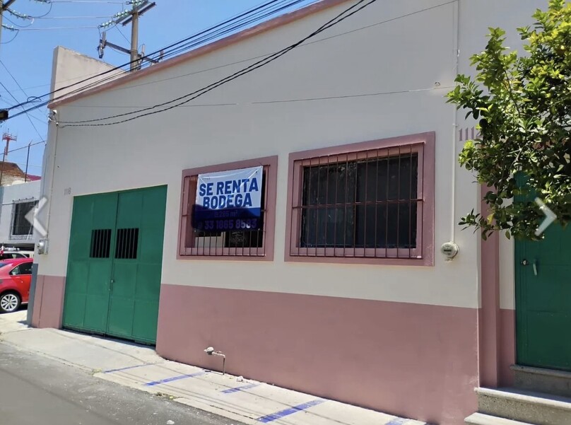 Se renta bodega en Artesanos