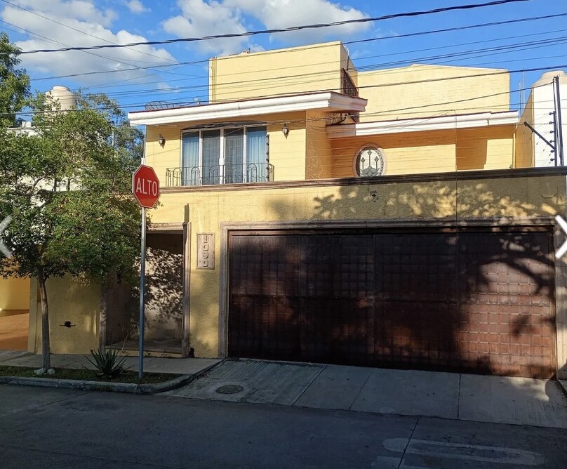 Se renta casa para oficinas en Providencia