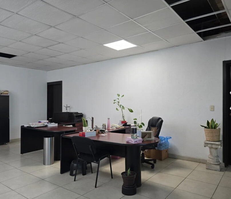Bodega en venta en Jardines del Bosque