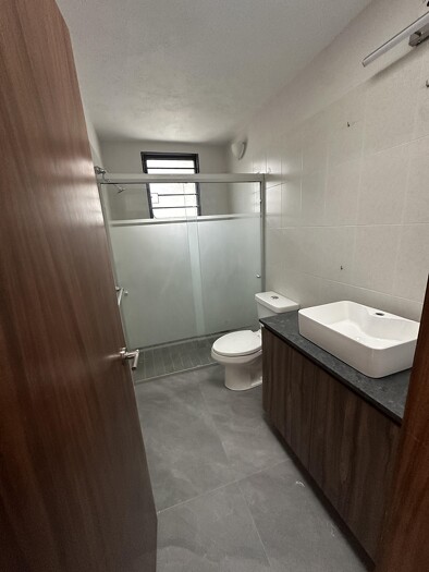 Se Vende Casa en Jardines Universidad