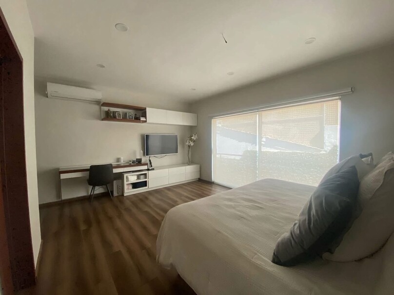 SE VENDE CASA EN JACARANDAS