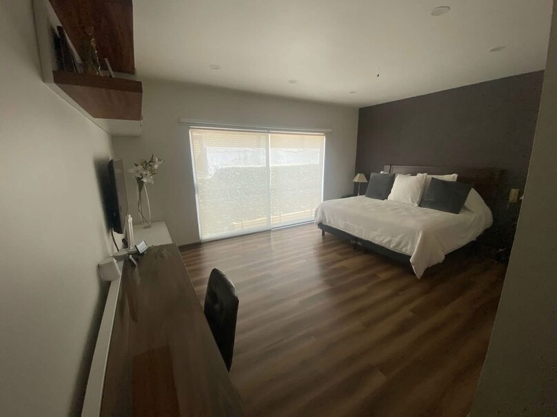 SE VENDE CASA EN JACARANDAS