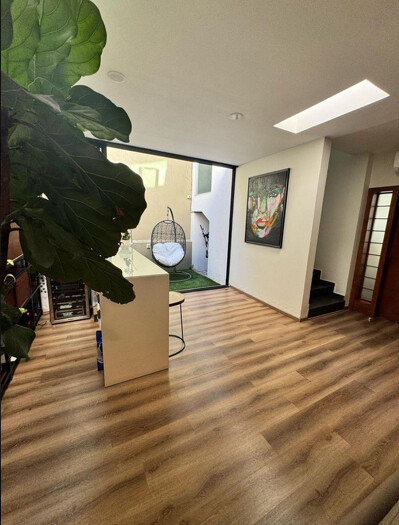 SE VENDE CASA EN JACARANDAS