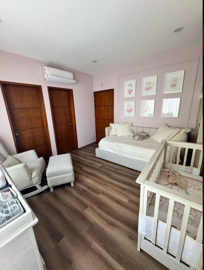 SE VENDE CASA EN JACARANDAS