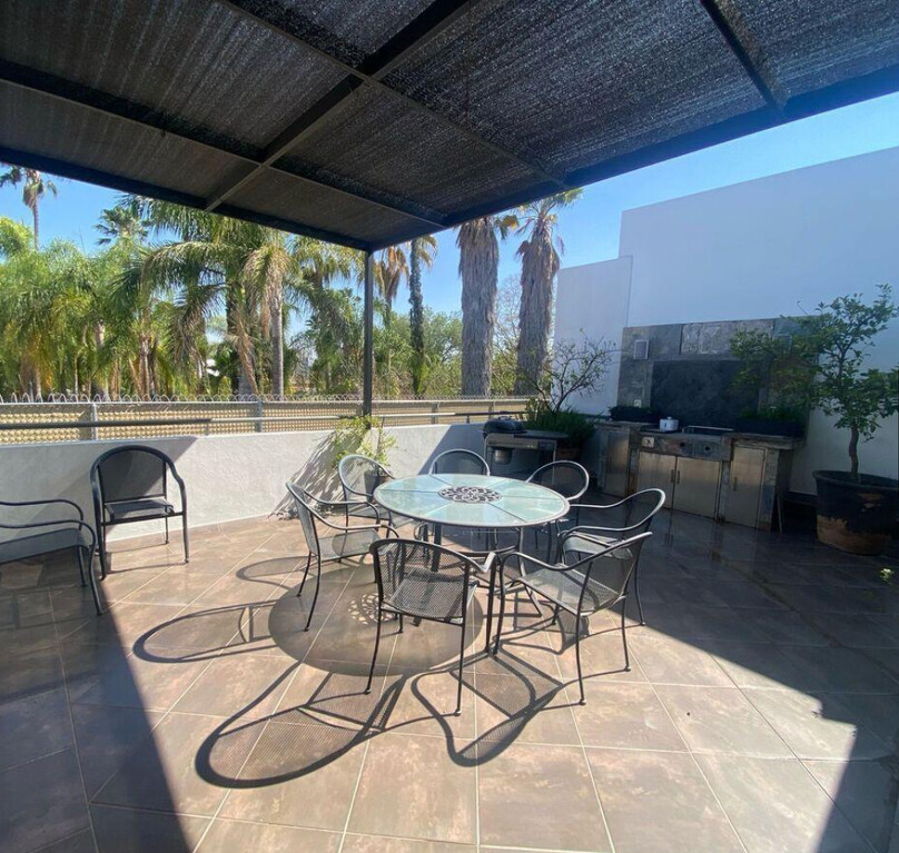 SE VENDE CASA EN JACARANDAS