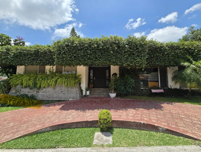 CASA EN VENTA EN CLUB DE GOLF SANTA ANITA