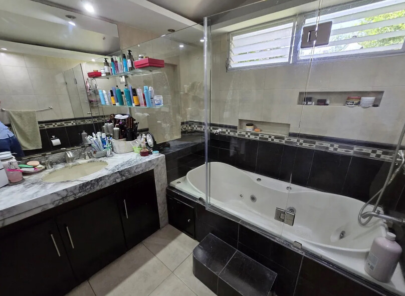 CASA EN VENTA EN CLUB DE GOLF SANTA ANITA