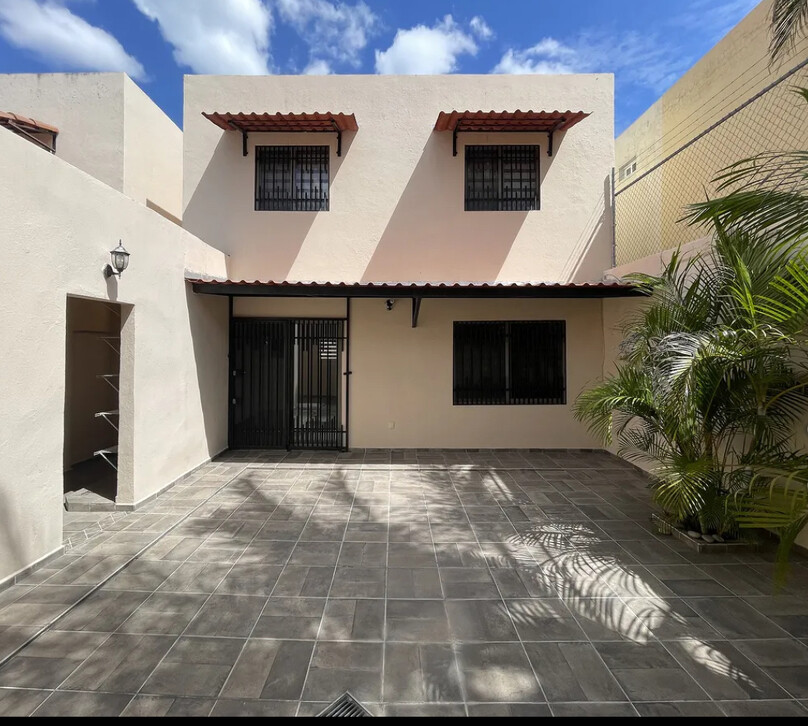 Se vende casa en Villa California