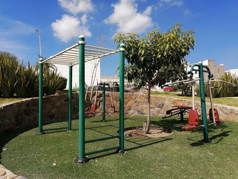 CASA A ESTRENAR EN SENDEROS DE MONTEVERDE