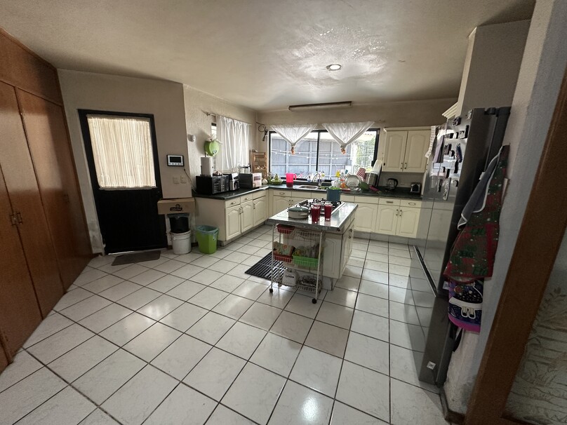 Se renta casa en Valle Real