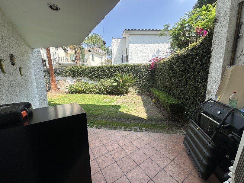 Se renta casa en Valle Real