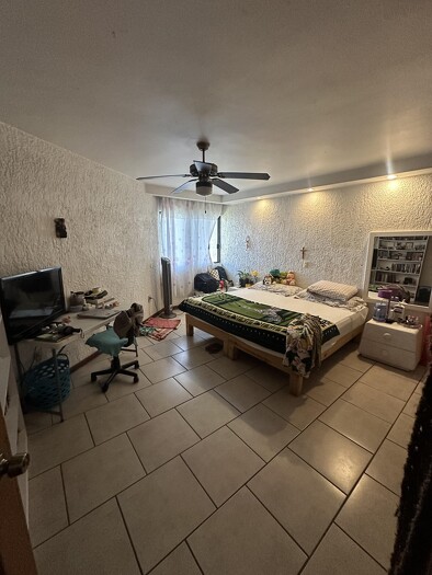 Se renta casa en Valle Real