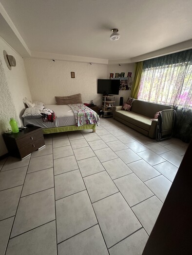 Se renta casa en Valle Real