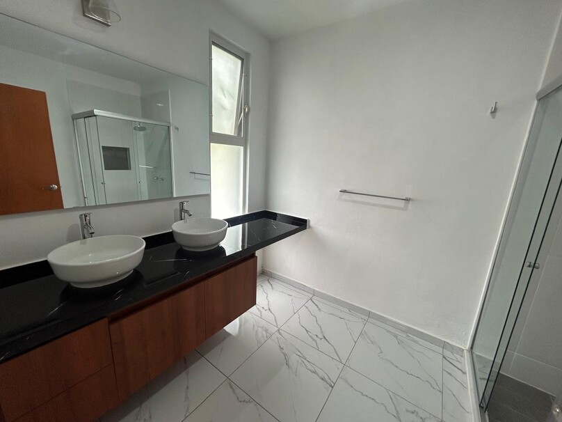 Se renta casa en Virreyes