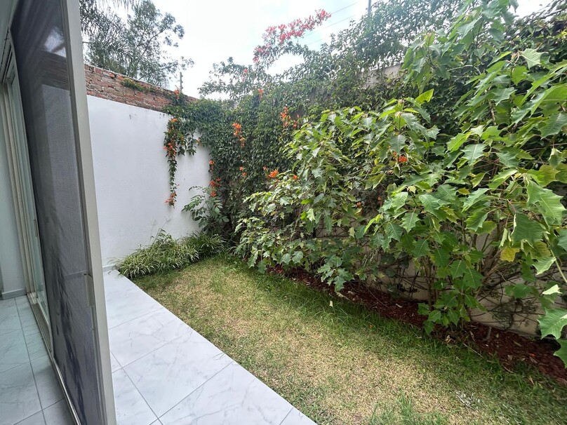 Se renta casa en Virreyes